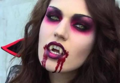 ​万圣节吸血鬼妆容打造技巧