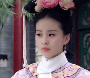 ​刘心悠旧照撞脸张柏芝，大眼睛高鼻梁美过刘诗诗，网友：低配版