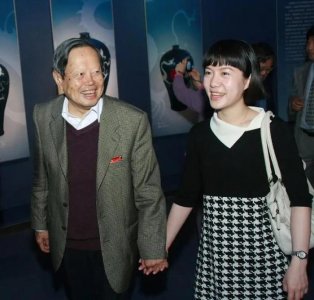 ​什么叫忘年恋（怎么样才算是忘年恋）