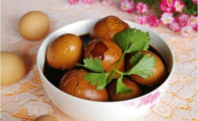 ​茶叶蛋可以放冰箱吗，可以（能延长茶叶蛋保存期）