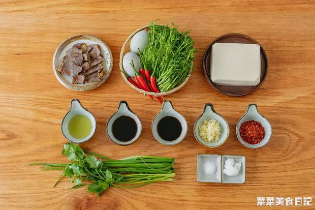 半成品年夜饭怎么做好吃(年夜饭最先光盘的一道)(8)