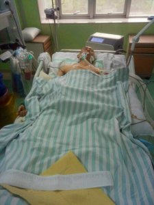 ​河间：车祸击倒农家“顶梁柱”，仨孩子盼爸爸早日苏醒