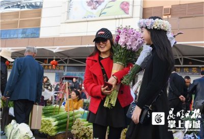 ​新闻今早报｜大年初四“接神日”！快去“扔穷”吧