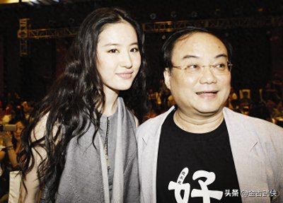 ​为什么说四大名捕中铁手才最有可能继承诸葛先生的衣钵