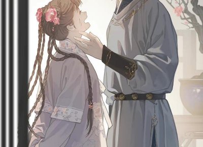 ​一个男人对女人连拉带拽，拽着头发在马路上拖