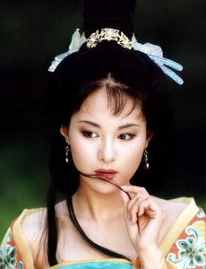 ​黑龙江的冰城哈尔滨盛产美女，5位来自哈尔滨的女明星