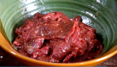 ​怎样腌牛肉才嫩？十几年经验分享，鲜嫩爽滑，不干不柴，比豆腐嫩