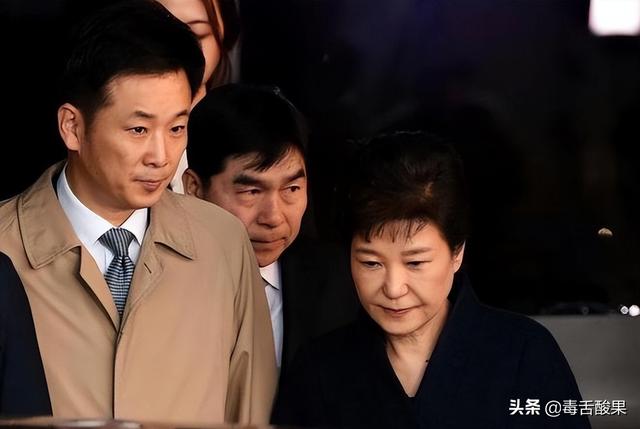 朴槿惠最后一审结果（朴槿惠闺蜜狱中发致歉信）(11)