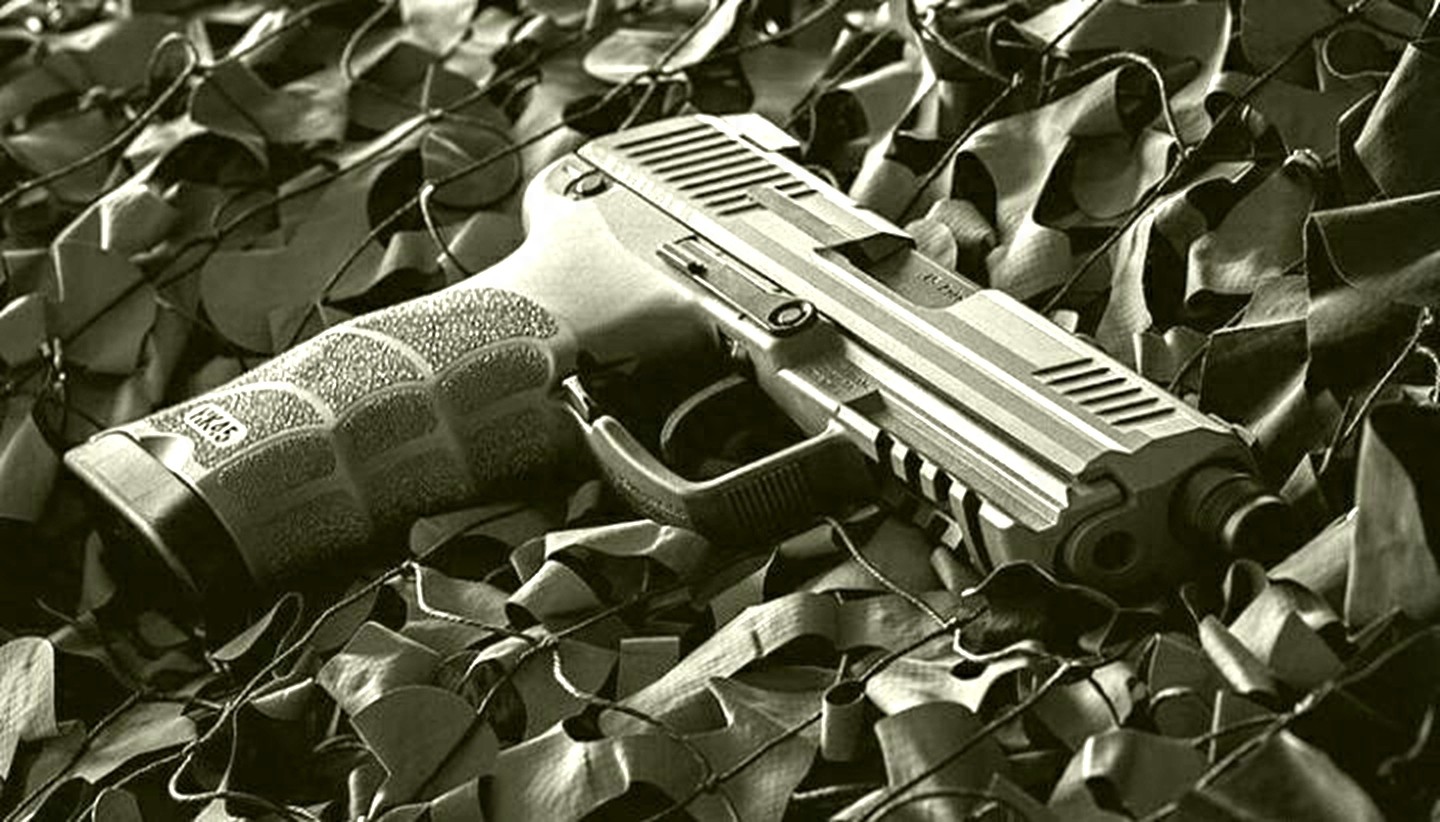 每日武器图库更新,今天是一组手枪图,喜欢的请收藏