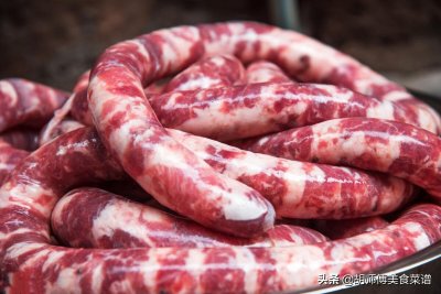 ​用了32年的香肠配方，牢记“1234”这个比例！香肠咸淡适中，超香