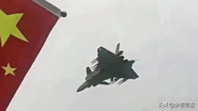 ​厉害了，歼-20也能开启“野兽模式”！