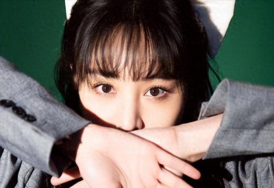 ​郑爽33岁现身美国，状态引关注