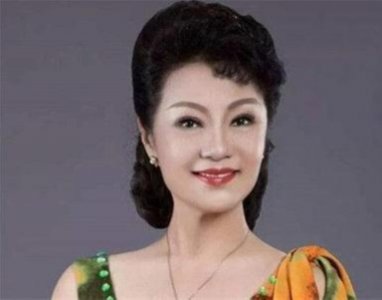 ​侯玉婷：曾3拒央视调岗令，还插足霍震霆婚姻，凭什么这么豪横？