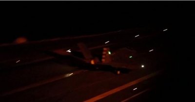 ​美军福特号航空母舰战力非凡，集成全球顶级黑科技