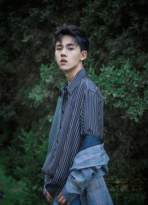 ​张耀：出道4年拍10多部戏，竟然还搭档易烊千玺参演《少年的你》