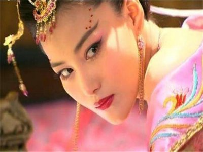 ​6个“苏妲己”对比照：林心如靠化妆，而她媚到骨子里