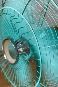 ​夏天太热怎么办(夏天太热怎么办知乎)