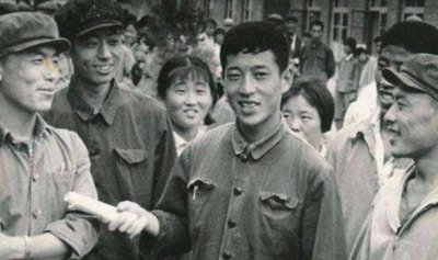 ​1973年张铁生高考交白卷，3年后被判入狱15年，现已成为亿万富翁