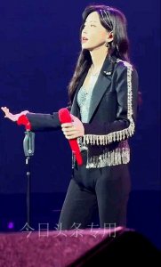 ​“歌体面，裤子不体面”：于文文的《体面》歌词，是否足够体面？