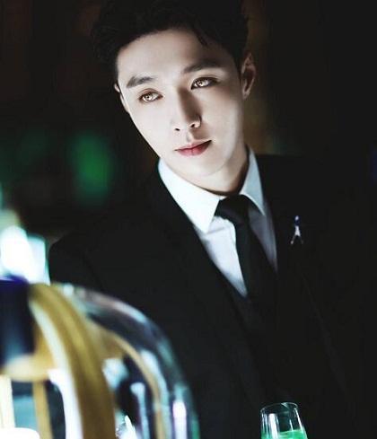 庄睿怎么会拥有黄金瞳有什么作用?冯权和庄睿两人是同一个人吗