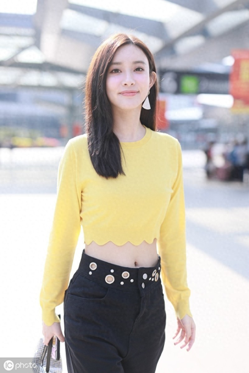 《陈情令》女主孟子义露腰现身,肖战王一博大火她却戏红人不红