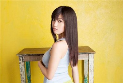 ​和女生聊天的30个话题，让女生喜欢粘着你