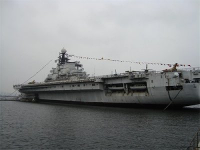 ​明克斯航母，曾经的辉煌如今落了这样的下场