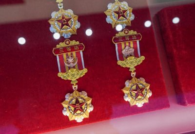 ​荣誉背后的力量：揭秘部队三等功的荣耀之路