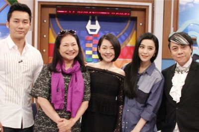 ​掩饰不住的尴尬，《康熙来了》扯下范冰冰李晨之间最后一块遮羞布