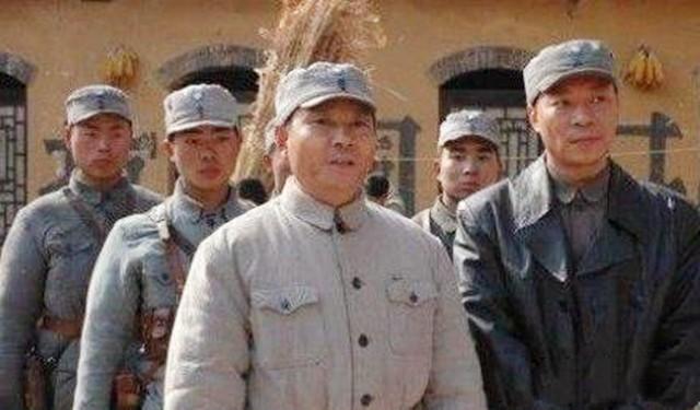 上将配多少警卫(什么级别才可配“警卫员”？)