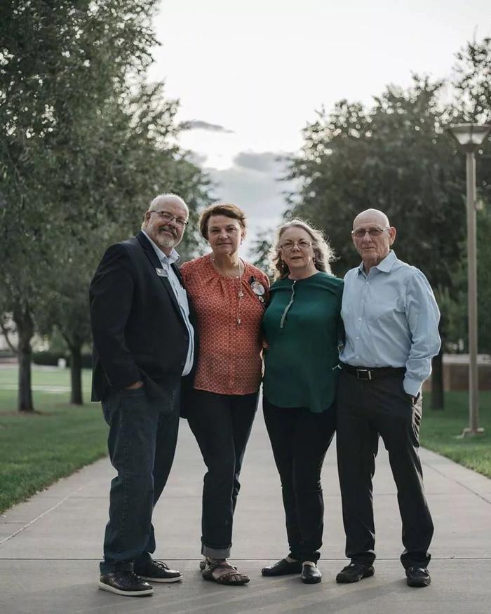 为什么有很多美国人会对《小丑》上映产生恐惧？