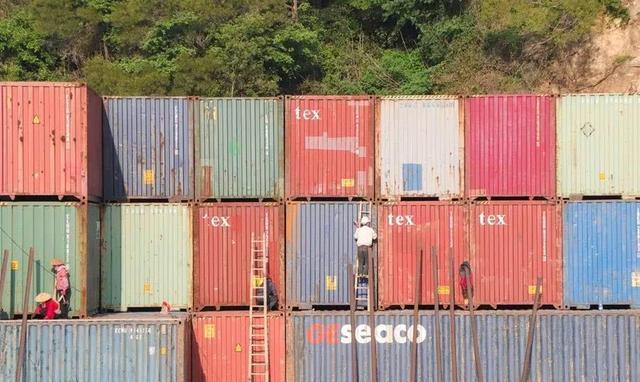 泉州这座山上的学校,除了8个食堂,还有这些鲜为人知的真相……