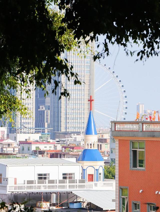 泉州这座山上的学校,除了8个食堂,还有这些鲜为人知的真相……