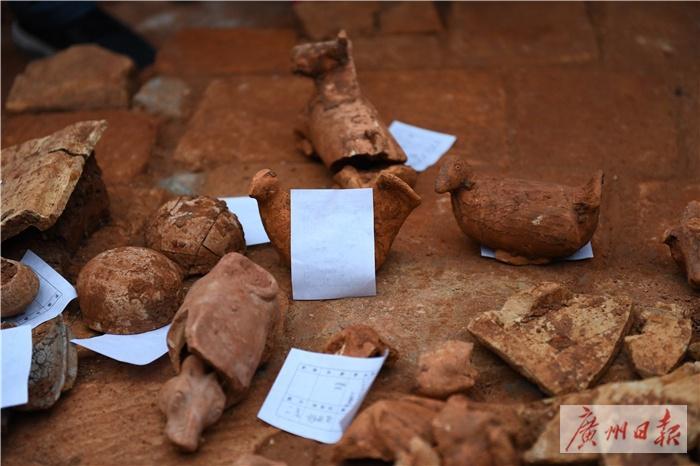 广报晨汇丨中山大学南校区挖出古墓！就在食堂的工地下……