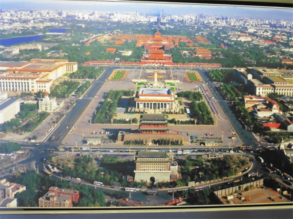 北京城外城的正南门被称作(北京的南大门叫什么门)