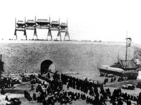 北京城外城的正南门被称作(北京的南大门叫什么门)