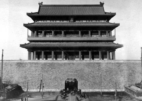 北京城外城的正南门被称作(北京的南大门叫什么门)