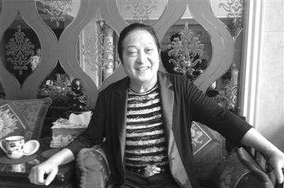 王林：能“断蛇复活”，拜师费500万，李冰冰下跪认干爹