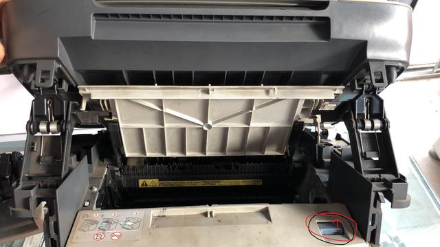 hp惠普1005打印复印一体机拆机定影更换定影膜教程（hp惠普1005打印复印一体机拆机定影更换定影膜教程）(3)