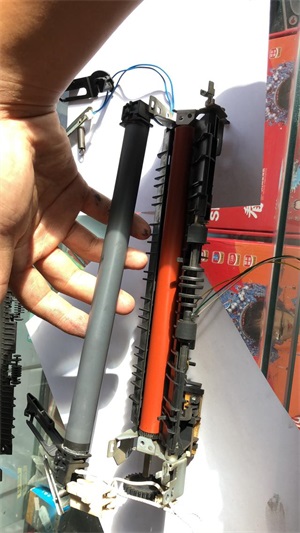 hp惠普1005打印复印一体机拆机定影更换定影膜教程（hp惠普1005打印复印一体机拆机定影更换定影膜教程）(22)