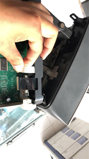 hp惠普1005打印复印一体机拆机定影更换定影膜教程（hp惠普1005打印复印一体机拆机定影更换定影膜教程）(8)