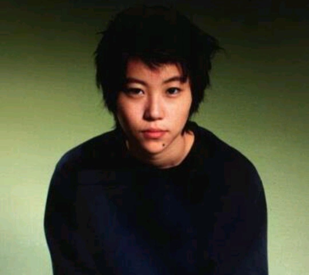 窦靖童周迅公布恋情（网曝窦靖童公开承认同性恋）