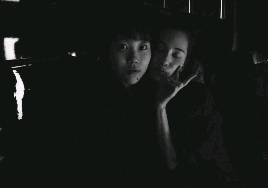 窦靖童周迅公布恋情（网曝窦靖童公开承认同性恋）