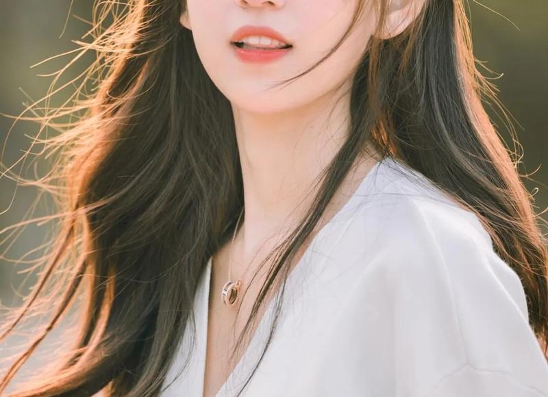 如何对女孩肢体触碰