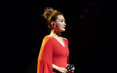 ​中国最顶级的10个女歌唱家，谭晶宋祖英上榜，李谷一位列其中