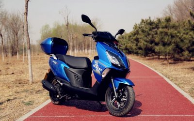 ​售价亲民，高效低耗，配置全新升级，铃木UY125惊艳亮相