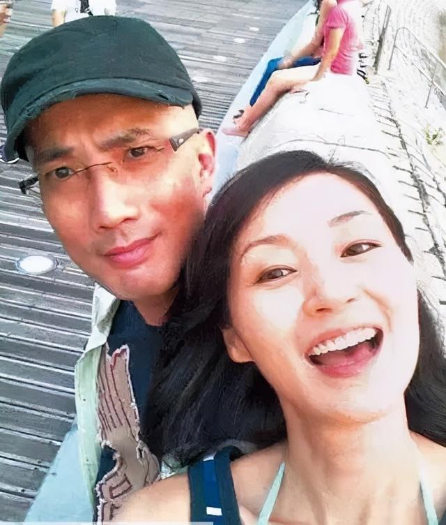 万绮雯年轻时美若天仙 万绮雯的戏剧人生(11)