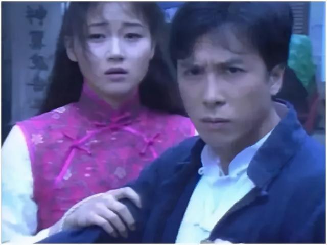 万绮雯年轻时美若天仙 万绮雯的戏剧人生(9)