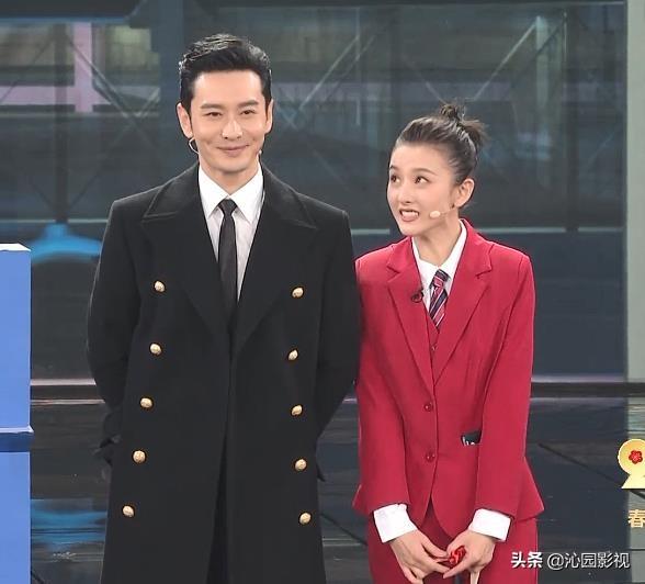 金靖黄晓明小品机场姐妹花(黄晓明领衔出演的小品机场姐妹花更有观众缘)(11)