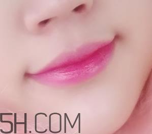 兰芝双色唇膏5号色适合黄皮吗_真人试色